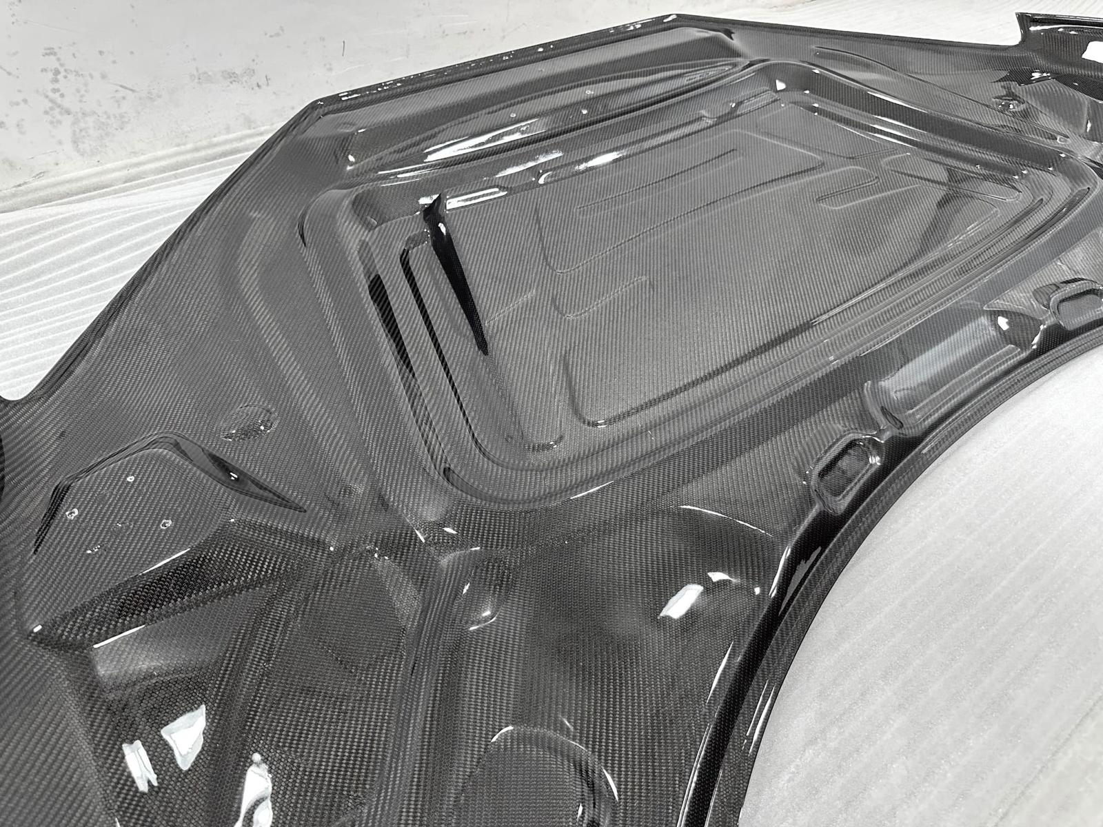 Audi R8 17-23 Carbon Fiber Vented Hood